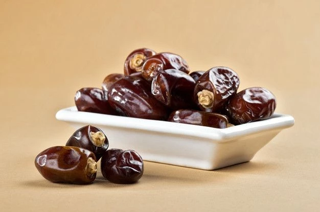 Special health benefits of dates to women