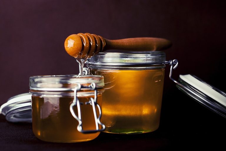 10 Health Benefits Of Honey And Warm Water